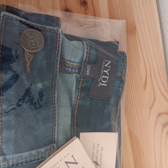 NYDJ Ellison Straight Leg Jean with Cool Embrace - Presidio Sz 22W a657998 - Picture 3 of 5